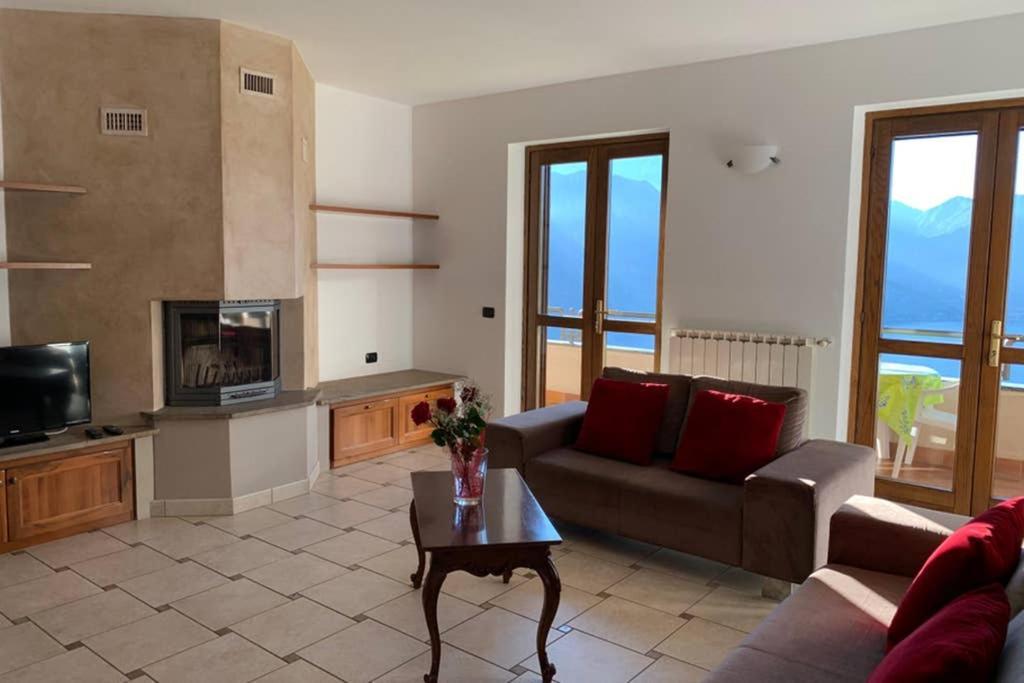 Cozy House On Iseo Lake Fonteno ภายนอก รูปภาพ