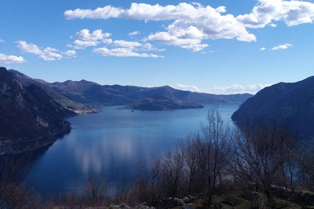 Cozy House On Iseo Lake Fonteno ภายนอก รูปภาพ